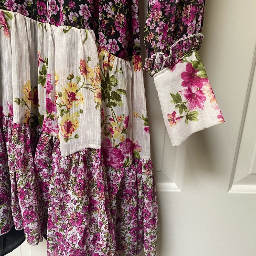 Floral Rinascimento Dress - Picture 8 of 14